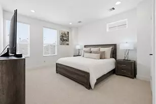 2056 Johanna Dr, Houston, TX 77055 - Photo 10
