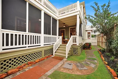 1305 Postoffice, Galveston, TX 77550 - Photo 40