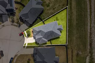 8414 Divot Trce, Fulshear, TX 77441 - Photo 2
