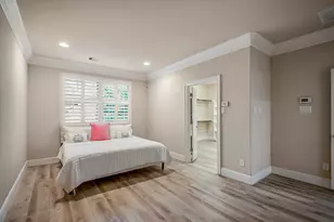 7 Chivary Oaks Ct, The Woodlands, TX 77382 - Photo 34