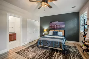 7 Chivary Oaks Ct, The Woodlands, TX 77382 - Photo 40