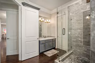 7 Chivary Oaks Ct, The Woodlands, TX 77382 - Photo 26