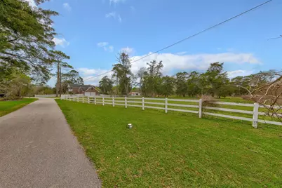 9520 El Chaco Drive, Baytown, TX 77521 - Photo 26