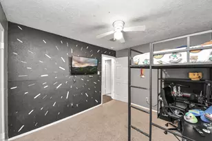 2519 Colonial Ridge Dr, Friendswood, TX 77546 - Photo 18
