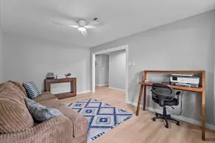 1403 Seagate Ln, Houston, TX 77062 - Photo 6