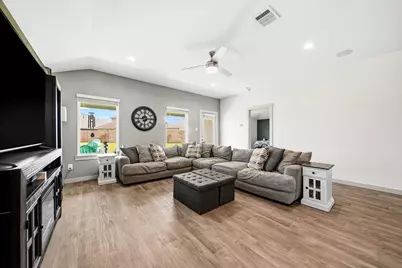 10207 Alpine Lake Lane, Rosharon, TX 77583 - Photo 6