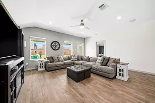 10207 Alpine Lake Ln, Rosharon, TX 77583 - Photo 6