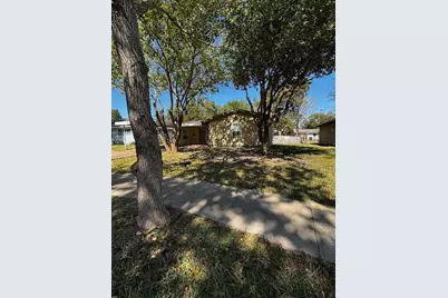 5855 Beldart Street, Houston, TX 77033 - Photo 2