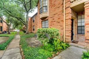 2255 Braeswood Park Dr, Houston, TX 77030 - Photo 2
