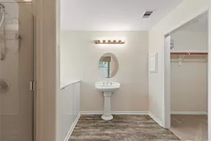 1846 Sherwood Forest Cir, League City, TX 77573 - Photo 8