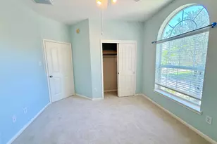 8406 Green Valley Dr, Sugar Land, TX 77479 - Photo 30