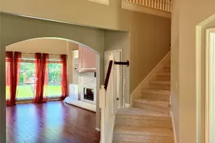 8406 Green Valley Dr, Sugar Land, TX 77479 - Photo 6