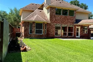8406 Green Valley Dr, Sugar Land, TX 77479 - Photo 42