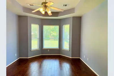 8406 Green Valley Drive, Sugar Land, TX 77479 - Photo 22