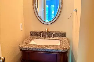 8406 Green Valley Dr, Sugar Land, TX 77479 - Photo 28