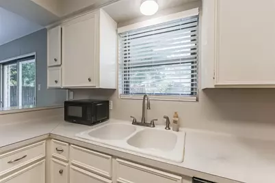 7015 Pine Vista Lane, Houston, TX 77092 - Photo 8