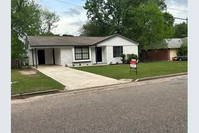 110 Laurie Lane Lane, Willis, TX 77378 - Photo 2