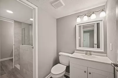 7600 Emmett F Lowry Expressway #313, Texas City, TX 77591 - Photo 20