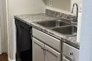 12500 Sandpiper Dr, Houston, TX 77035 - Photo 2