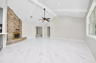 23007 Baneberry Dr, Spring, TX 77373 - Photo 10
