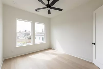 1122 E 27th St #B, Houston, TX 77009 - Photo 40