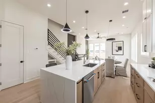 1122 E 27th St, Houston, TX 77009 - Photo 8