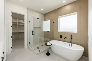1122 E 27th St, Houston, TX 77009 - Photo 30