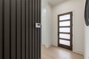 1122 E 27th St, Houston, TX 77009 - Photo 4