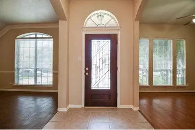 10018 Park Meadow, Houston, TX 77089 - Photo 6