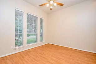 10018 Park Meadow Dr, Houston, TX 77089 - Photo 8