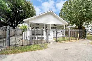 311 N Milby St, Houston, TX 77003 - Photo 1