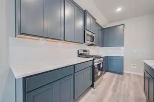 21914 Oia Island Dr, Hockley, TX 77447 - Photo 8