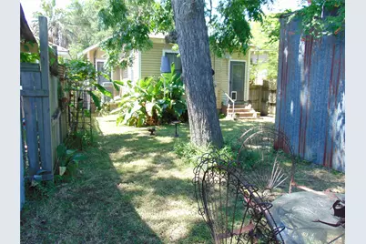 3617 Ave O 1/2, Galveston, TX 77550 - Photo 26