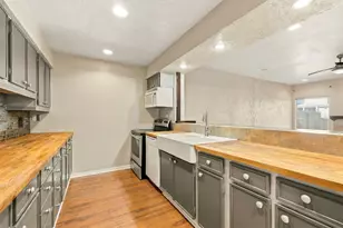 1646 Prairie Mark Ln, Houston, TX 77077 - Photo 1