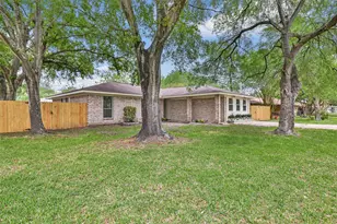 2403 Heather St, Highlands, TX 77562 - Photo 1