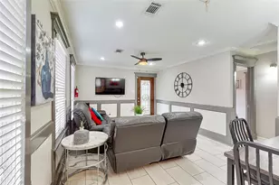 7825 Cook Rd, Houston, TX 77072 - Photo 2