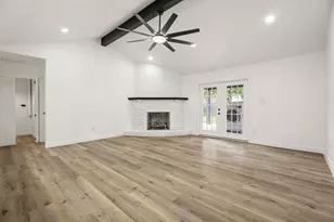 16114 Reseda Cir, Houston, TX 77062 - Photo 6