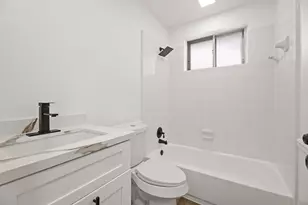 16114 Reseda Cir, Houston, TX 77062 - Photo 12