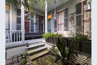 1515 Postoffice Street, Galveston, TX 77550 - Photo 2