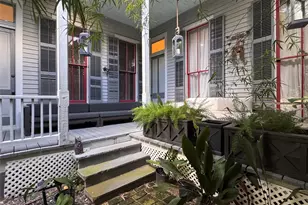 1515 Postoffice St, Galveston, TX 77550 - Photo 2