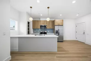5406 San Jose St, Houston, TX 77020 - Photo 2