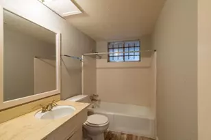 7621 Gleason Rd, Houston, TX 77016 - Photo 8
