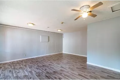 7621 Gleason Road, Houston, TX 77016 - Photo 4