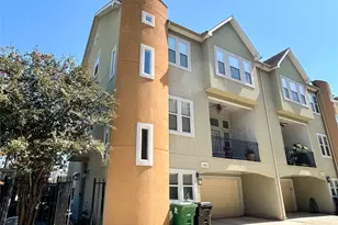 1128 W 26th St, Houston, TX 77008 - Photo 2