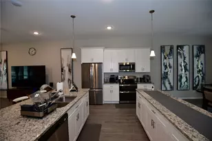 100 Wildwood Lake Dr N, Huntsville, TX 77340 - Photo 2