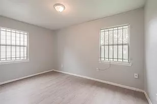 9302 Fairland Dr, Houston, TX 77051 - Photo 14