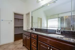 5611 Plum Point Ct, Sugar Land, TX 77479 - Photo 30