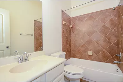 5611 Plum Point Court, Sugar Land, TX 77479 - Photo 10
