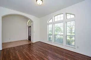 5611 Plum Point Ct, Sugar Land, TX 77479 - Photo 6