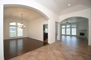5611 Plum Point Ct, Sugar Land, TX 77479 - Photo 16